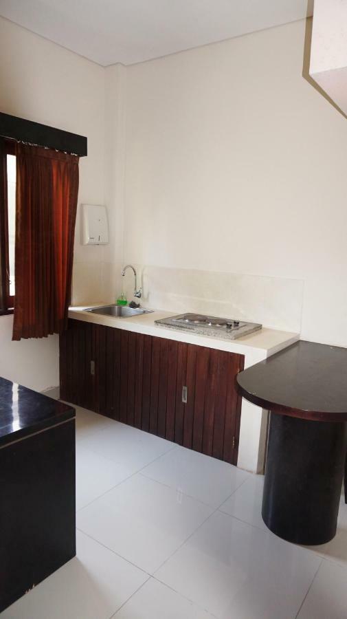 Aparthotel Krisna Seminyak Esterno foto