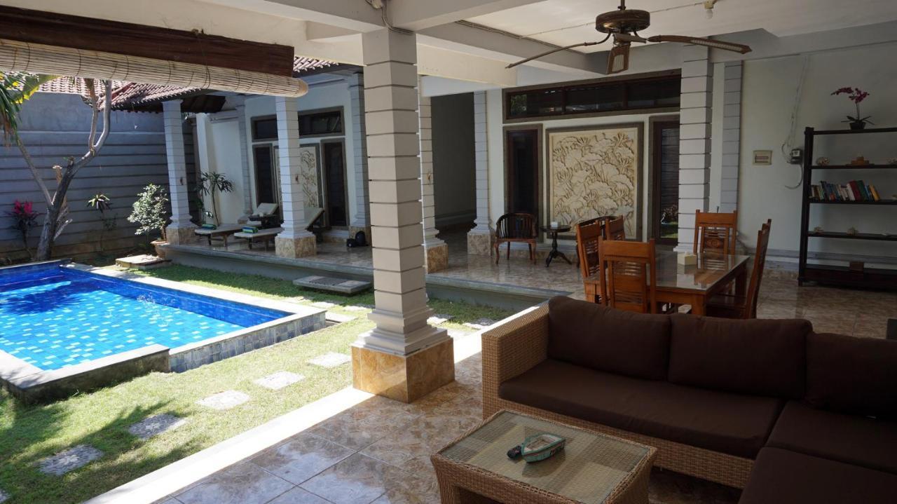 Aparthotel Krisna Seminyak Esterno foto